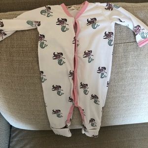 Baby clothes